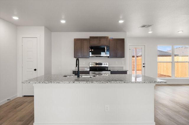 13818 Fremont Avenue, Lubbock, TX 79423