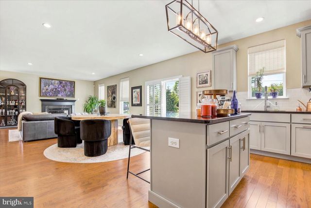 1100 HARPER DR, Warminster, PA 18974