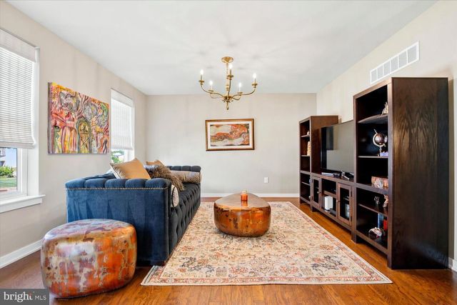 1100 HARPER DR, Warminster, PA 18974
