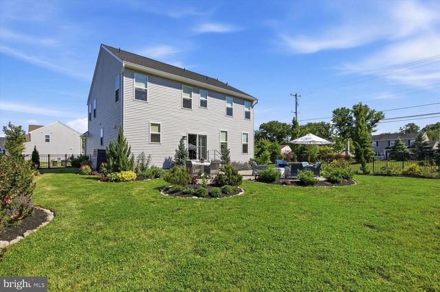 1100 HARPER DR, Warminster, PA 18974
