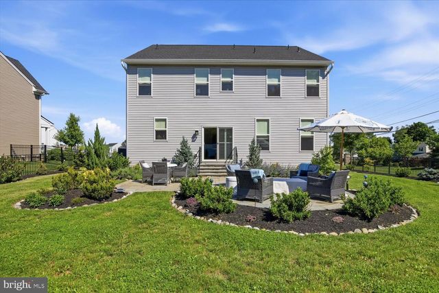 1100 HARPER DR, Warminster, PA 18974