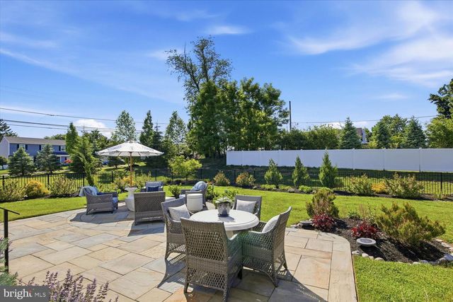 1100 HARPER DR, Warminster, PA 18974