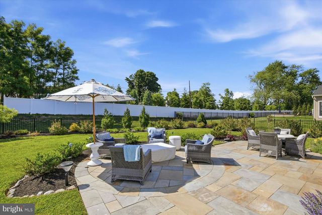 1100 HARPER DR, Warminster, PA 18974
