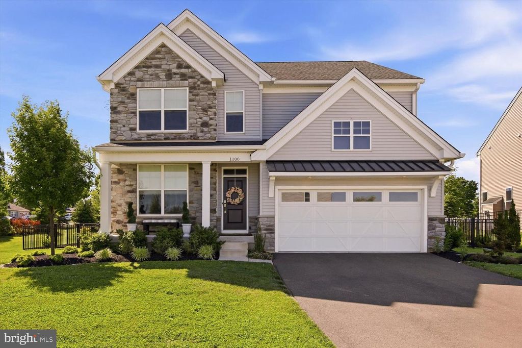 1100 HARPER DR, Warminster, PA 18974