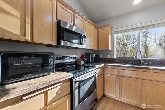 30900 30th Avenue SW, Federal Way, WA 98023