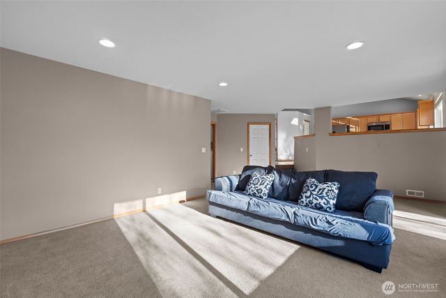 30900 30th Avenue SW, Federal Way, WA 98023