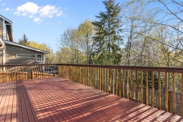 30900 30th Avenue SW, Federal Way, WA 98023