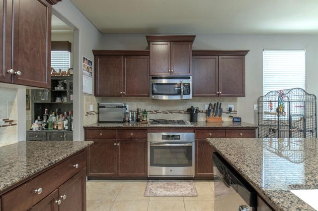 3424 Flint Avenue, Clovis, CA 93619