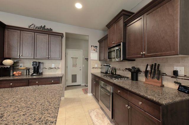 3424 Flint Avenue, Clovis, CA 93619