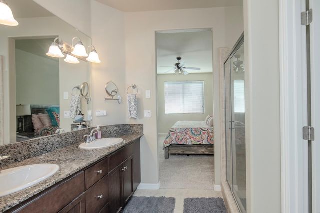 3424 Flint Avenue, Clovis, CA 93619