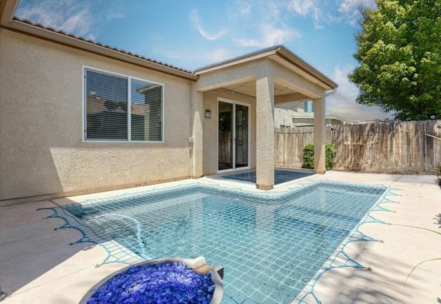 3424 Flint Avenue, Clovis, CA 93619