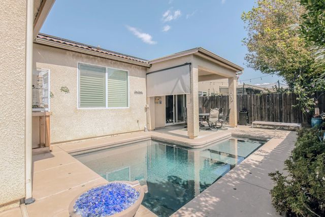 3424 Flint Avenue, Clovis, CA 93619