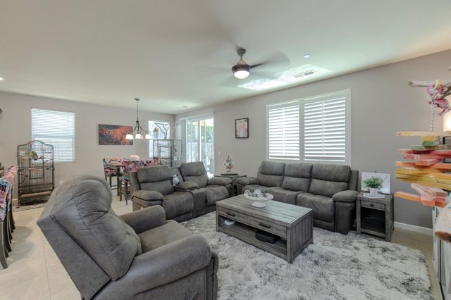 3424 Flint Avenue, Clovis, CA 93619