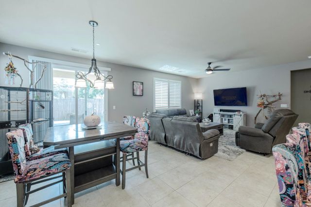 3424 Flint Avenue, Clovis, CA 93619