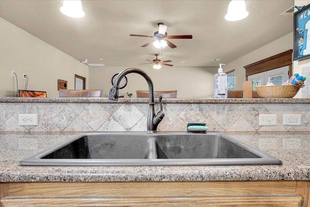 6020 NW Williams Ave, Lawton, OK 73505