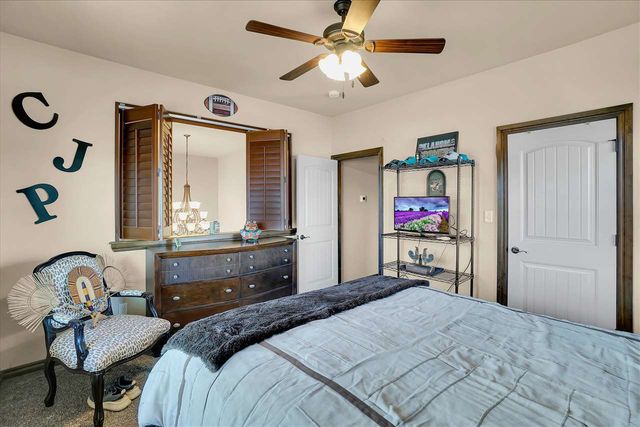 6020 NW Williams Ave, Lawton, OK 73505