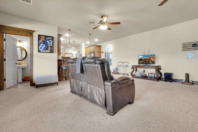 6020 NW Williams Ave, Lawton, OK 73505