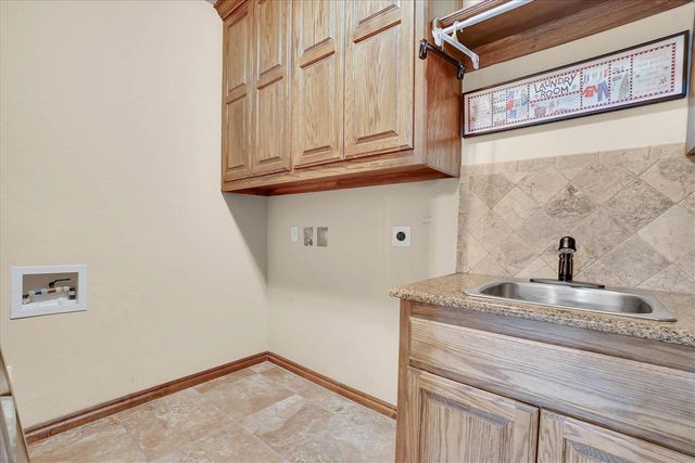 6020 NW Williams Ave, Lawton, OK 73505