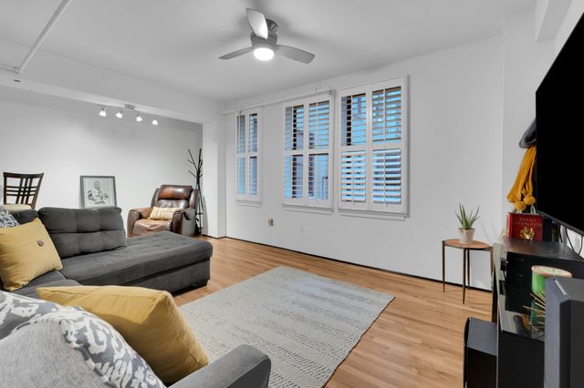 700 Church St Apt 208, Nashville, TN 37203