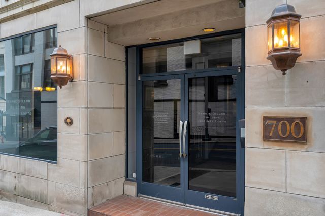 700 Church St Apt 208, Nashville, TN 37203