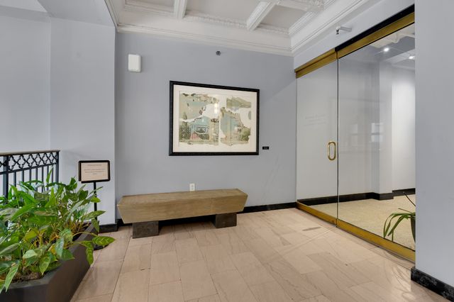 700 Church St Apt 208, Nashville, TN 37203