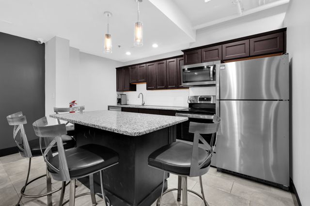 700 Church St Apt 208, Nashville, TN 37203