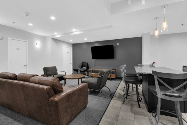 700 Church St Apt 208, Nashville, TN 37203