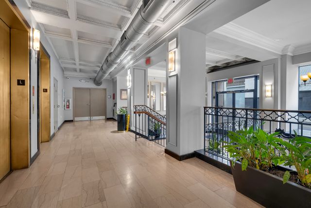 700 Church St Apt 208, Nashville, TN 37203