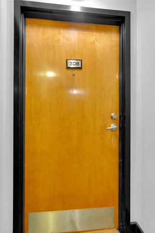 700 Church St Apt 208, Nashville, TN 37203