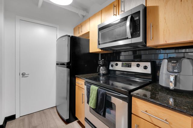 700 Church St Apt 208, Nashville, TN 37203