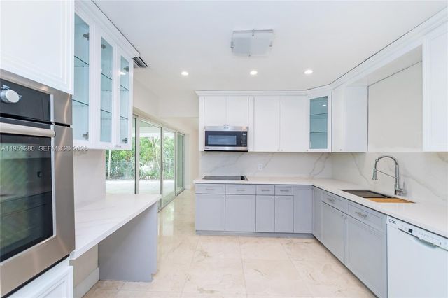 310 Harbor Court, Key Biscayne, FL 33149