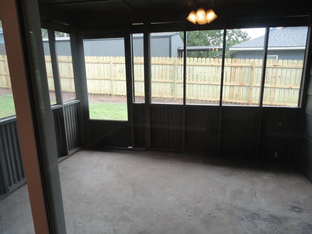 445 River Road, Langley, OK 74350