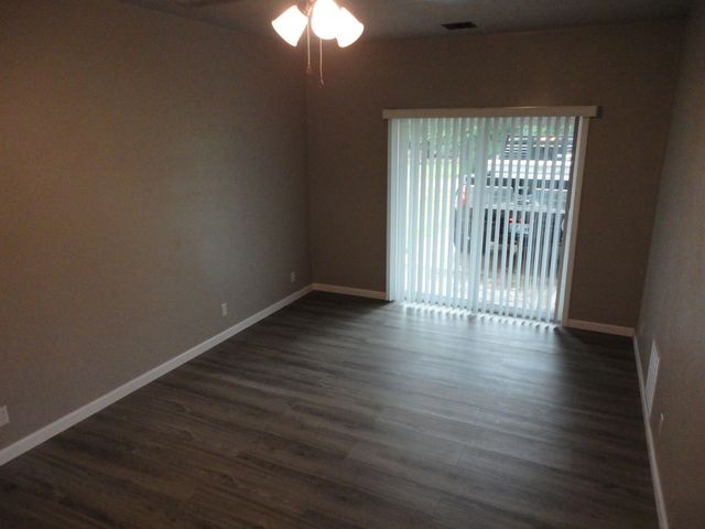 445 River Road, Langley, OK 74350
