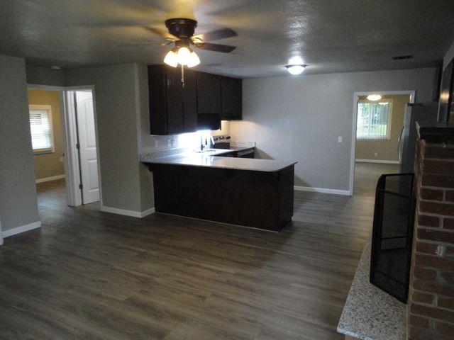 445 River Road, Langley, OK 74350