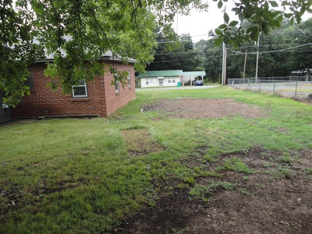 445 River Road, Langley, OK 74350