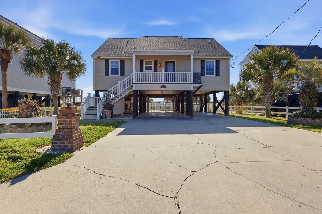 899 S Waccamaw Dr., Garden City Beach, SC 29576