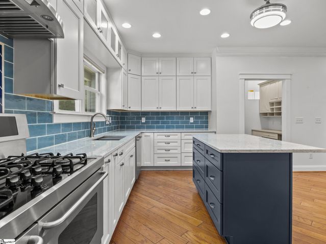 31 Silver Knoll Court, Greer, SC 29651