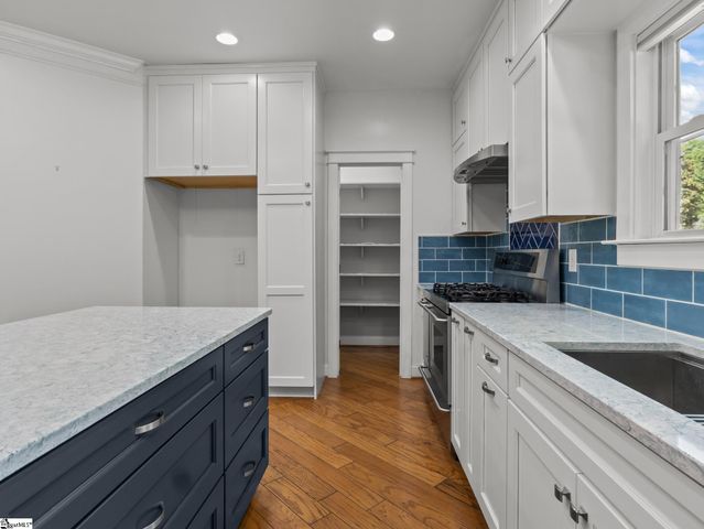 31 Silver Knoll Court, Greer, SC 29651