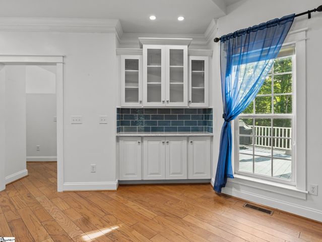 31 Silver Knoll Court, Greer, SC 29651