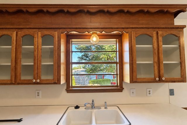 3177 S 74th East Avenue, Tulsa, OK 74145