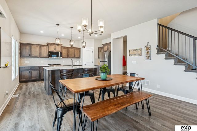 16908 Curtis Avenue, Omaha, NE 68116