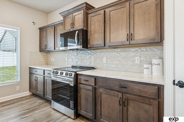 16908 Curtis Avenue, Omaha, NE 68116