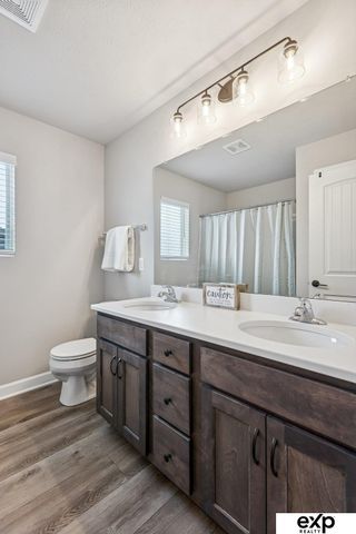 16908 Curtis Avenue, Omaha, NE 68116