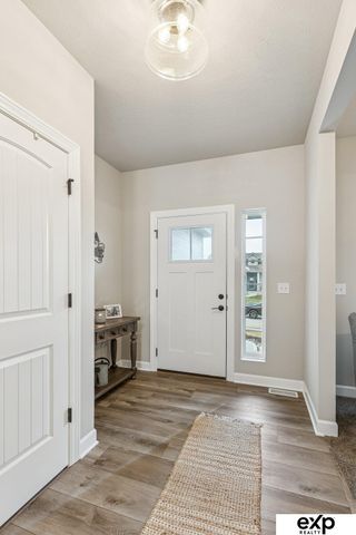 16908 Curtis Avenue, Omaha, NE 68116