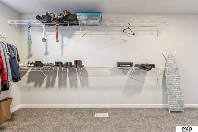 16908 Curtis Avenue, Omaha, NE 68116