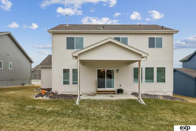 16908 Curtis Avenue, Omaha, NE 68116