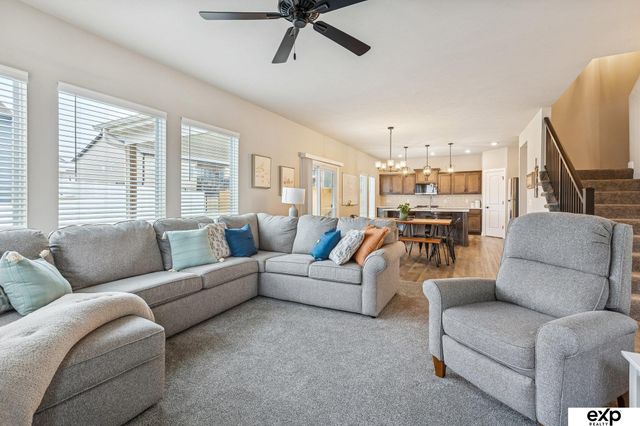 16908 Curtis Avenue, Omaha, NE 68116