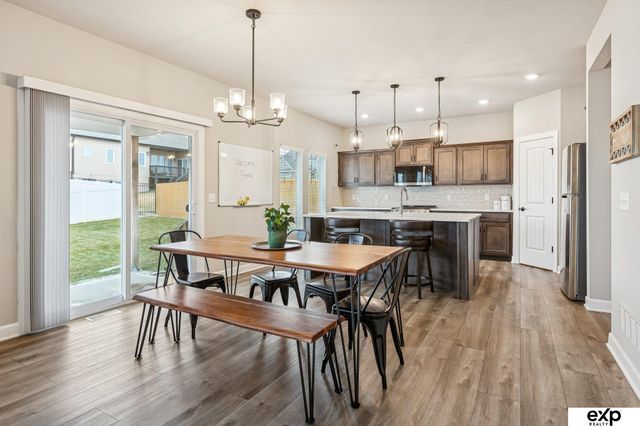 16908 Curtis Avenue, Omaha, NE 68116