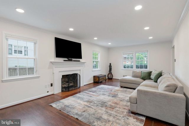 7810 HAYFIELD RD, Alexandria, VA 22315