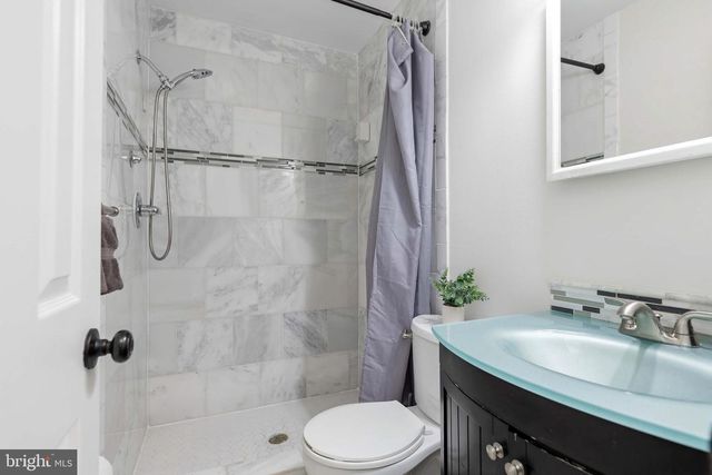 7810 HAYFIELD RD, Alexandria, VA 22315